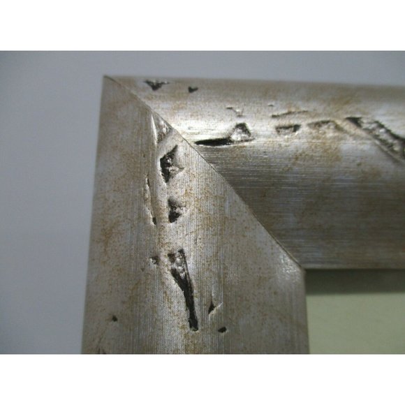 *Burnes of Boston Gray Distressed Carved Design 5"x 7" Table Top Photo Frame - Picture 5 of 7